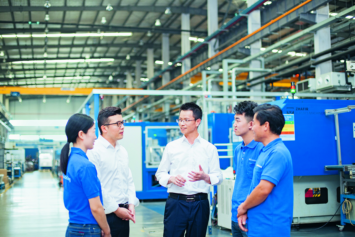 Keine Einbahnstraße, sondern eine auf Gegenseitigkeit beruhende Beziehung: Im Werk in Kunshan entsteht durch Vertrauen eine Atmosphäre, die positive Energie freisetzt und den Mitarbeitern das Gefühl gibt, eine große Familie zu sein.