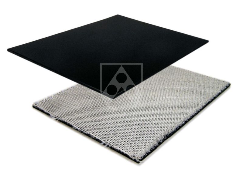 プレート裏面の編みガラス繊維により、Polystone®PP EL GK は、他の素材と非常に簡単かつ強固に結合することができます。