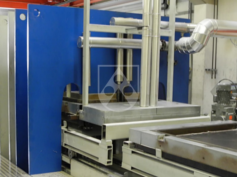 Roechling Industrial Glastherm application press web